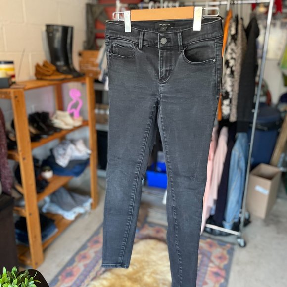2/$45 - Ann Taylor Petite Black Skinny Jeans - Picture 3 of 8